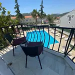 Hotel Greenway *
